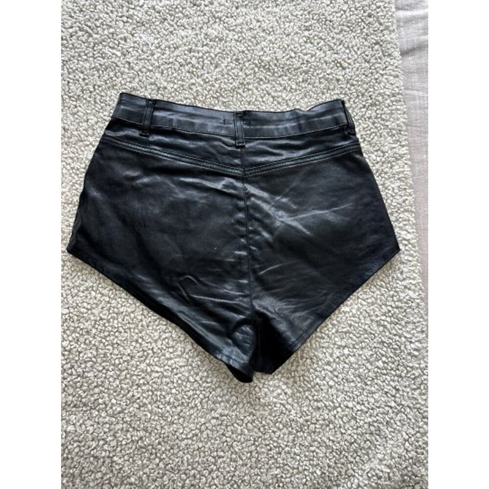 Leather Look Micro Shorts (US 6 (W))